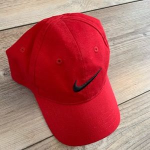 Toldder Nike hat